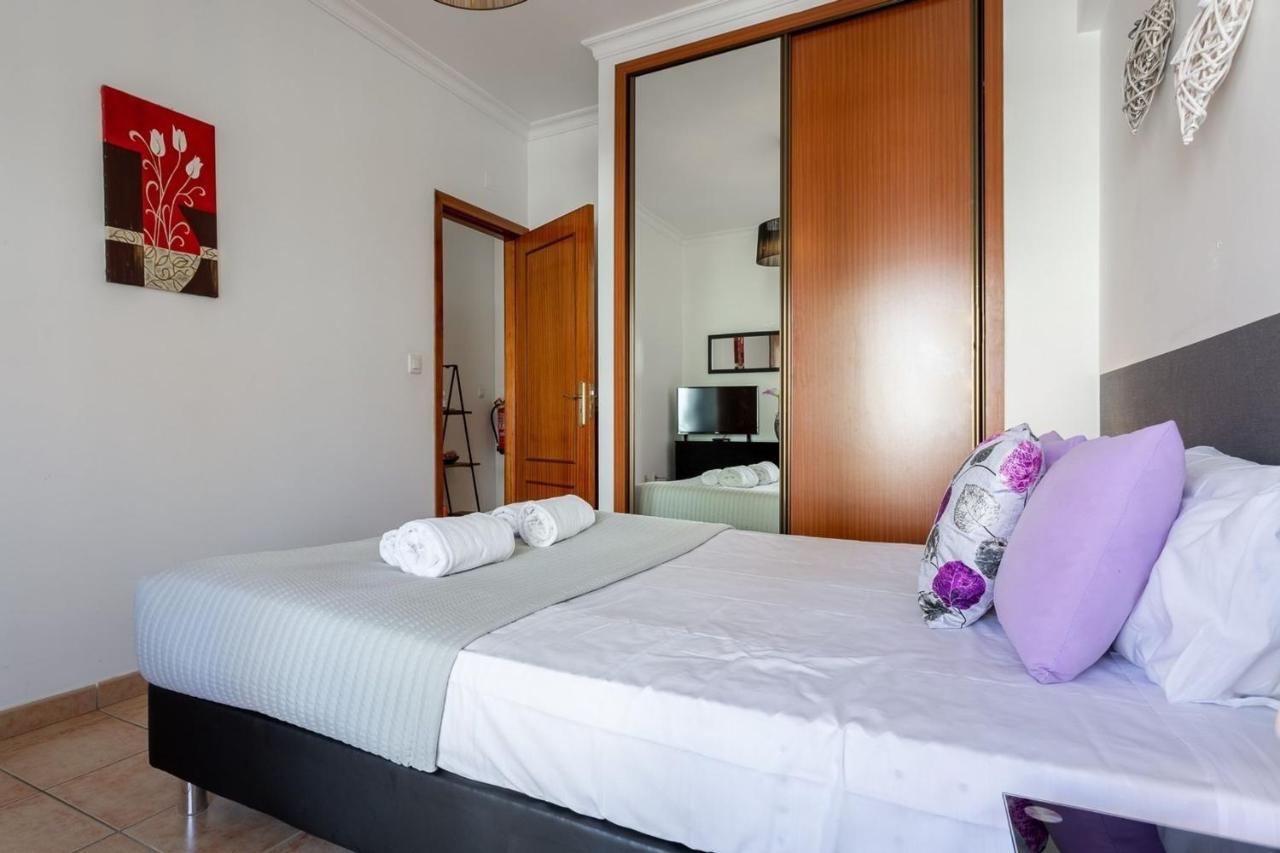 Light & Comfy Apartment W/ Pool & Balcony By Lovelystay ปอร์ติเมา ภายนอก รูปภาพ